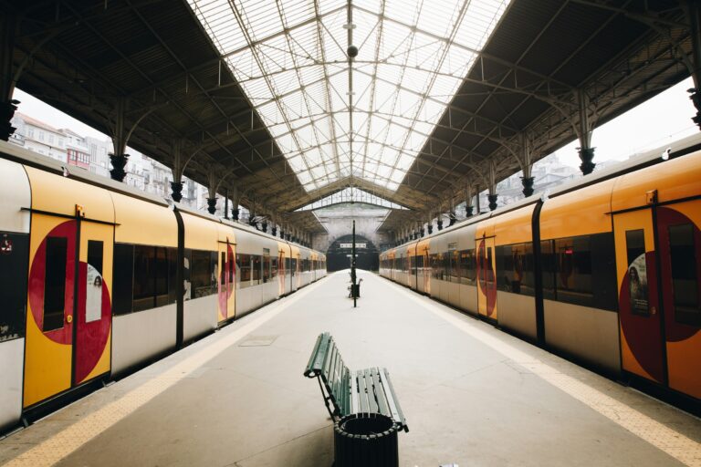 Best Apps for Finding Cheap Train Fares: Save Money on Your Next Journey